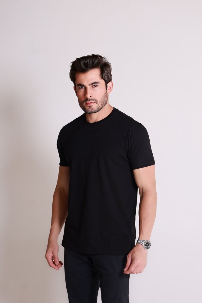 Camiseta Gola Redonda Preto